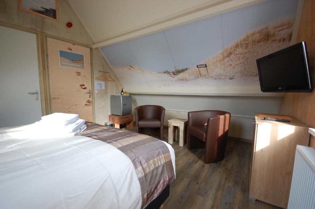 Bij Hen Op Ameland Hotel ฮอลลุม ห้อง รูปภาพ